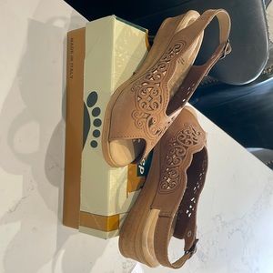 Spring Step sling back sandal tan size 40uk